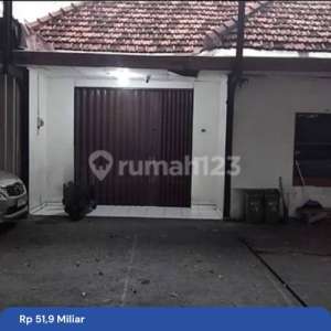 Rumah Lama Luas 17,5x33 M Di Wahid Hasyim, Jakpus , tersedia melalui melalui situs Rumah123