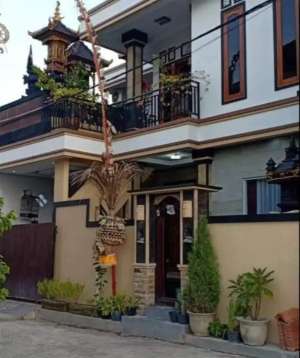 Rumah Lantai 2 Di Jalan Sedap Malam Denpasar lokasi di Denpasar Timur, tersedia melalui melalui situs Olx