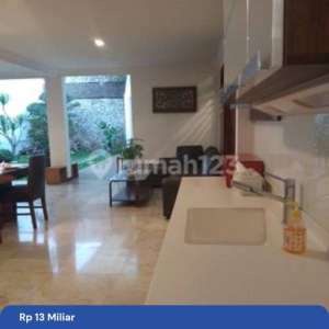 Rumah Luas Terawat di Setra Sari Kulon Bandung Utara , tersedia melalui melalui situs Rumah123