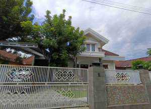 Rumah megah Kober dekat stasiun Purwokerto lokasi di bantarsoka, tersedia melalui melalui situs Lamudi