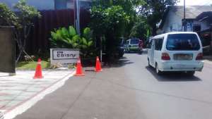 Rumah Mewah 3lt Lokasi Di Pinggir Jalan 5 Menit Menuju RSUP Fatmawati lokasi di Cilandak, tersedia melalui melalui situs Olx