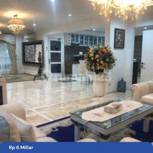 Rumah Mewah Area Jatipadang, 90 Meter Ke Pejaten Raya , tersedia melalui melalui situs Rumah123