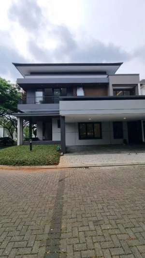 RUMAH MEWAH BANGUNAN MANDIRI THE EMINENT VIVACIA BSD DEKAT PRASMUL lokasi di Bumi Serpong Damai, tersedia melalui melalui situs Olx