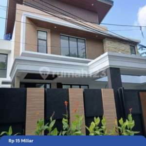 Rumah Mewah Brand New Modern Design Dalam Perumahan Di Radio Dalam , tersedia melalui melalui situs Rumah123