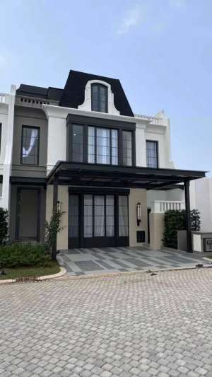 Rumah mewah by Summarecon Bellfont lokasi di Gading Serpong, tersedia melalui melalui situs Olx