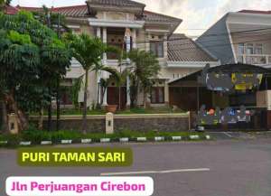 Rumah Mewah Elite lokasi di ",
          price: `2450000000`,
          currency: `IDR`
    };


    let pageData = {
        viewPhoneModalField: , tersedia melalui melalui situs Lamudi