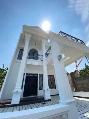 RUMAH MEWAH KLASIK EROPA 1,3MAN NEGO lokasi di Pondok Melati, tersedia melalui melalui situs Olx