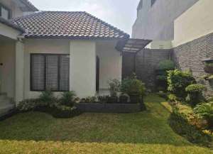 rumah mewah lebar 18m. kawasan de park bsd city. harga nego lokasi di ",
          price: `17`,
          currency: `IDR`
    };


    let pageData = {
        viewPhoneModalField: , tersedia melalui melalui situs Lamudi