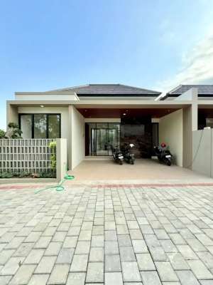 Rumah Mewah Strategis Dekat Pasar Stan Maguwoharjo 10 Menit Ke Kota lokasi di Depok, tersedia melalui melalui situs Olx