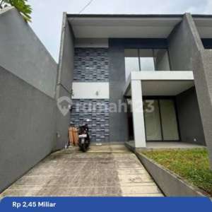 Rumah Minimalis Modern Harga Bagus Komplek Megapolitan Cinere , tersedia melalui melalui situs Rumah123