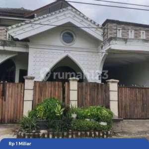 Rumah Murah 2 Lantai Bekasi Jaya Indah di Jl. Borneo 1 No. 14, Bekasi Jaya, Bekasi Timur, Kota Bekasi, Jawa Barat, Indonesia, 17112, Bekasi , tersedia melalui melalui situs Rumah123