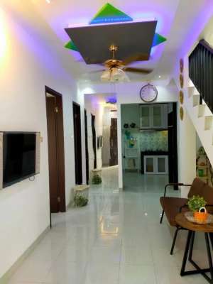 Rumah Murah 2 Lantai di Sepatan Tangerang Banten lokasi di Sepatan, tersedia melalui melalui situs Olx