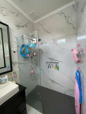 Rumah Murah Camar Elok Pik lokasi di Pantai Indah Kapuk, tersedia melalui melalui situs Olx