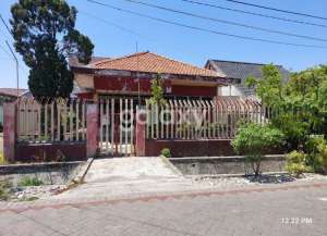 Rumah Ngagel Jaya Tengah Surabaya lokasi di gubeng, tersedia melalui melalui situs Lamudi