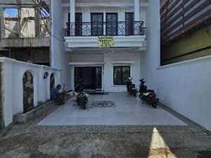 Rumah non Cluster Cipedak Jagakarsa Jakarta Selatan lokasi di Cinere, tersedia melalui melalui situs Olx