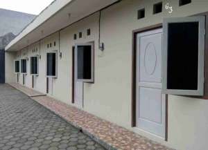 RUMAH PETAKAN HIDUP BARU KEBAYORAN BARU JAKARTA SELATAN lokasi di ",
          price: `35000000`,
          currency: `IDR`
    };


    let pageData = {
        viewPhoneModalField: , tersedia melalui melalui situs Lamudi