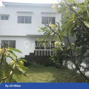 Rumah Pik Crown Golf 10x33 Furnished 2 Lantai View Golf Bagus , tersedia melalui melalui situs Rumah123