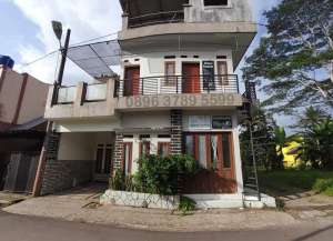 Rumah Pinggir Jalan Gobras Tamansari dekat RS. ISLAM Tasikmalaya lokasi di ",
          price: `650000000`,
          currency: `IDR`
    };


    let pageData = {
        viewPhoneModalField: , tersedia melalui melalui situs Lamudi