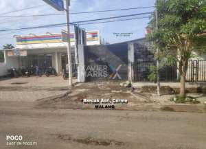 Rumah Plus Minimarket Aktif Di Wilayah Bercak Asri, Cermee Kabupaten Bondowoso lokasi di ",
          price: `2600000000`,
          currency: `IDR`
    };


    let pageData = {
        viewPhoneModalField: , tersedia melalui melalui situs Lamudi