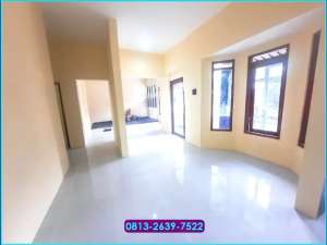 rumah pojok akses luas di denggung sleman lokasi di Sleman, tersedia melalui melalui situs Olx