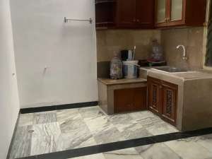 Rumah rapih siap huni full marmer Grand Poris Cipondoh lokasi di Batuceper, tersedia melalui melalui situs Olx