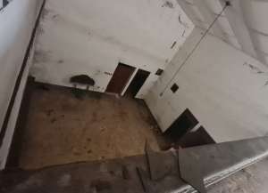 RUMAH RAYA MANYAR REJO lokasi di kedungdoro, tersedia melalui melalui situs Lamudi