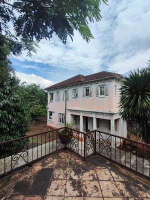 Rumah ROW lebar, lingkungan asritenang di Telaga Kahuripan Bogor lokasi di Ciseeng, tersedia melalui melalui situs Olx