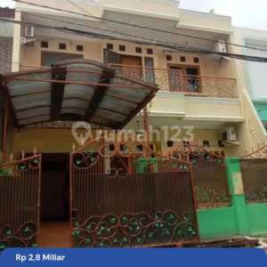 Rumah Secondery Dlam Komplek On Gate Sistem Keaman 24 Jam Bebes Bnjir , tersedia melalui melalui situs Rumah123