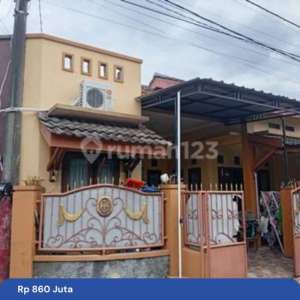 Rumah Seken Terawat 14 menit ke Summarecon Mall Bekasi Siap KPR J38021 , tersedia melalui melalui situs Rumah123