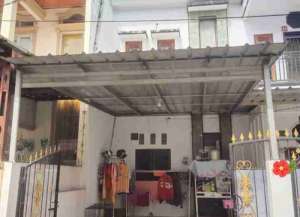 rumah semi furnish jual murah bebas banjir di jaticempaka, jatiwaringin lokasi di ",
          price: `1800000000`,
          currency: `IDR`
    };


    let pageData = {
        viewPhoneModalField: , tersedia melalui melalui situs Lamudi