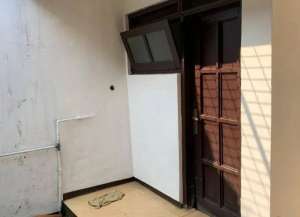 RUMAH SEWA TERMURAHLUASLOKASI BAGUSDI DAERAH DEKAT CIKUTRA BANDUNGCOCOK UNTUK HUNIANKANTOR lokasi di cibeunying-kaler, tersedia melalui melalui situs Lamudi