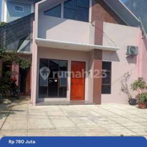 Rumah SHM 2 Lantai 10 Menit ke RSUD Cibinong Bogor Dibantu KPR J25458 , tersedia melalui melalui situs Rumah123