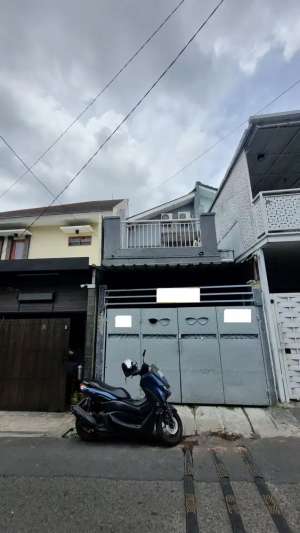 Rumah SHM 2 Lt Siap KPR 11 Menit ke AEON Mall Tanjung Barat J-32896 lokasi di Pasar Minggu, tersedia melalui melalui situs Olx