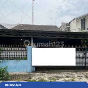 Rumah SHM 6 menit ke RS EMC Pekayon Dibantu KPR J-33657 , tersedia melalui melalui situs Rumah123