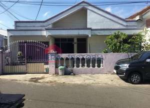 Rumah Siap Huni di Kaliombo Kot Kediri Dekat Alun-Alun lokasi di ",
          price: `1200000000`,
          currency: `IDR`
    };


    let pageData = {
        viewPhoneModalField: , tersedia melalui melalui situs Lamudi