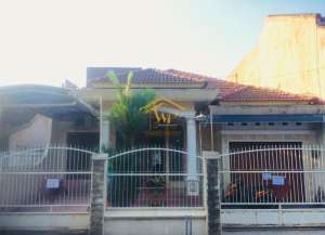 RUMAH SIAP HUNI MURAH TANAH LUAS 220 M2 DI SETURAN JOGJA lokasi di depok-2, tersedia melalui melalui situs Lamudi