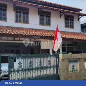 Rumah Siap Huni Semi Furnished di Pondok Kelapa, 300 meter ke Jalan Raya Kalimalang , tersedia melalui melalui situs Rumah123