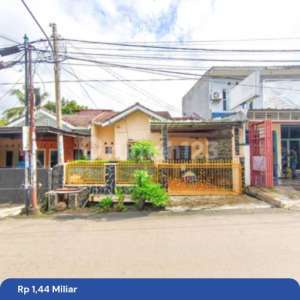 Rumah Strategis 10 Menit ke Stasiun Sudimara 1 Lt Hadap Selatan J35381 , tersedia melalui melalui situs Rumah123