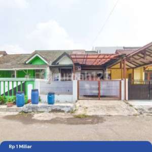 Rumah Strategis 10 Mnt ke Transmart Graha Raya Dibantu KPR J-37312 , tersedia melalui melalui situs Rumah123