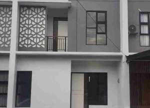 Rumah Strategis 2Lt dekat Kota Baru Parahyangan dan Whoosh Padalarang lokasi di ",
          price: `779000000`,
          currency: `IDR`
    };


    let pageData = {
        viewPhoneModalField: , tersedia melalui melalui situs Lamudi