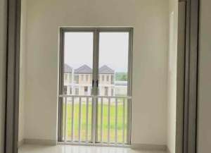 Rumah The Greenland Residence 2 Lantai Dekat Pakuwon Mall lokasi di ",
          price: `2100000000`,
          currency: `IDR`
    };


    let pageData = {
        viewPhoneModalField: , tersedia melalui melalui situs Lamudi