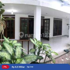 Rumah Townhouse Asri di Rawamangun , tersedia melalui melalui situs Rumah123