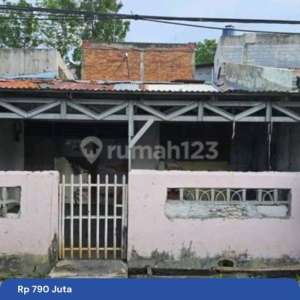 Rumah Tua Dijual Cengkareng Hitung Tanah , tersedia melalui melalui situs Rumah123