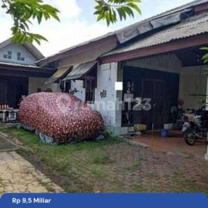 Rumah Tua, Luas, dan Murah di Menteng Atas, Setiabudi, Jakarta Selatan , tersedia melalui melalui situs Rumah123