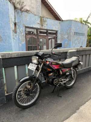 Jual bekas Rx king 1994 Pajak idup os 0 kunci 2 rpm km aktif olsam pisah siap gas,lokasi di Pancoran Mas