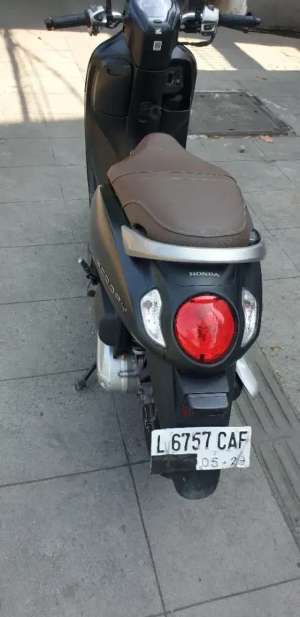 Jual bekas Scoopy Prestige th 2024 istimewa pjk baru,lokasi di Bubutan