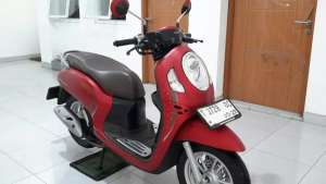 Jual bekas Scoopy remote 2024 bln 5 total km 9.000 BEKAS BERKELAS,lokasi di Karawang Barat