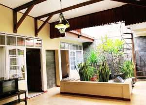 Sewa Rumah Bisa Kantor di Arcamanik Antapani Semi Furnished Jalan Lebar StrategisLA140 lokasi di antapani-cicadas, tersedia melalui melalui situs Lamudi