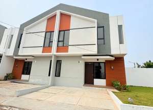 Sisa 1 unit tersisa 2 lantai harga 800jtan tanpa DP lokasi di babelan, tersedia melalui melalui situs Lamudi