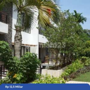 Springhill Golf Residence Townhouse Full Furnished Golf View Kemayoran , tersedia melalui melalui situs Rumah123